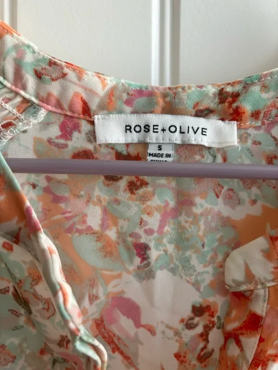 Rose & Olive Peach Floral Blouse - Picture 4 of 4
